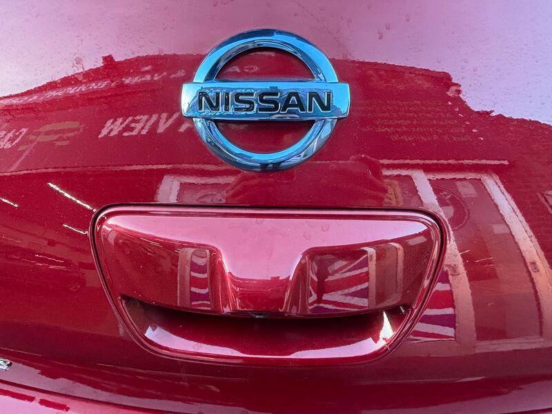 NISSAN LEAF